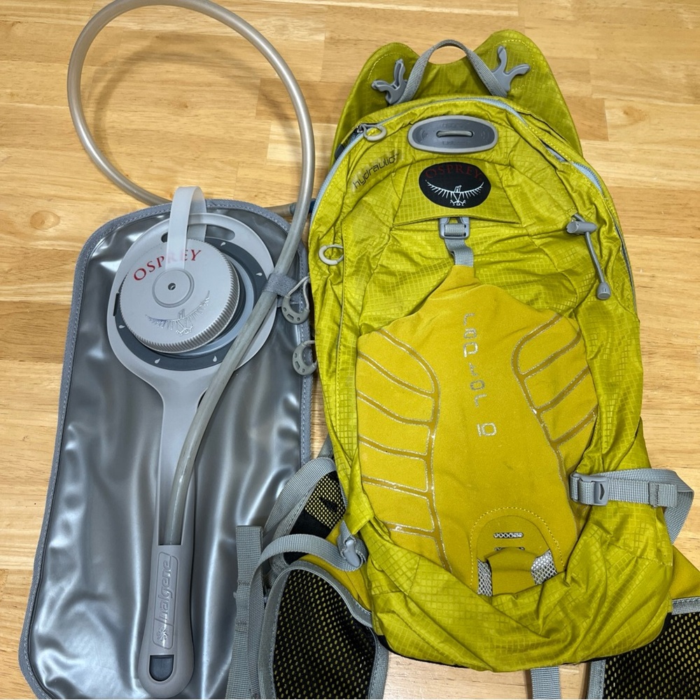 Osprey Raptor 10 Hydration Hiking Biking Backpack Hydrapak Yellow with Bladder